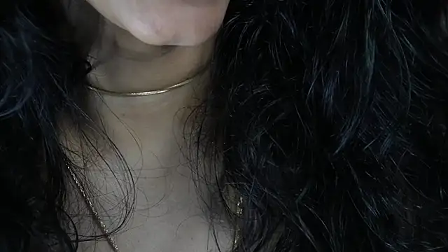 Snapshot of -AyeshaSinghania- chatting on 02/18/25, 08:14 -AyeshaSinghania- online show from 02/18/25, 08:14