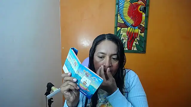 daleska ayala 1 online show from 02/03/25, 08:35