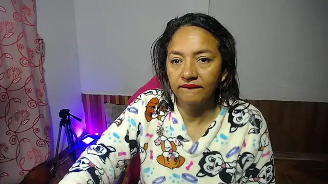 daleska ayala 1 online show from 03/01/25, 11:28