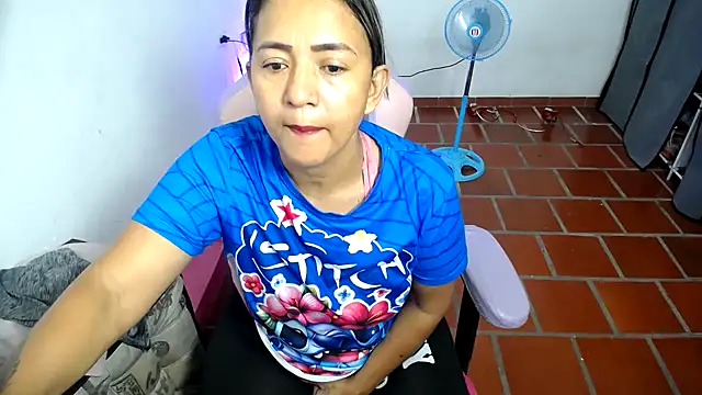 Snapshot of daleska_ayala_1 chatting on 04/14/26, 12:49 daleska ayala 1 online show from 04/14/26, 12:49