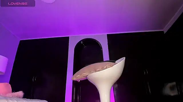 emily roberts1 online show from 01/12/25, 03:28