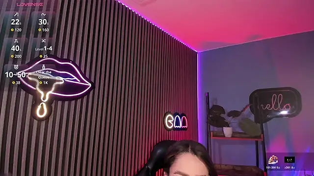 emily roberts1 online show from 12/14/25, 11:42