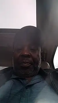 macnificent1fr online show from 12/17/25, 09:10