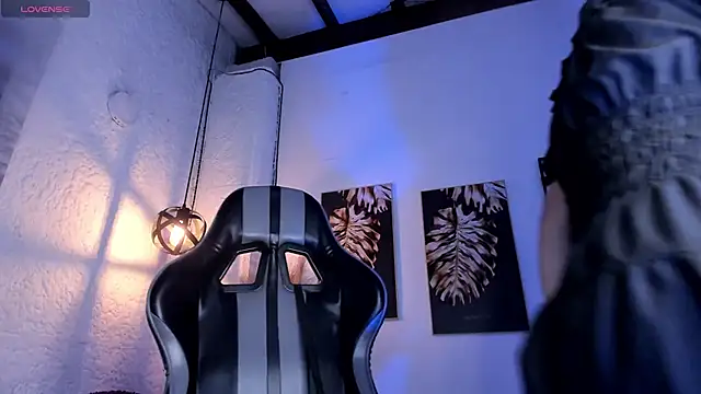 Snapshot of Alizon_1 chatting on 09/30/25, 07:52 Alizon 1 online show from 09/30/25, 07:52