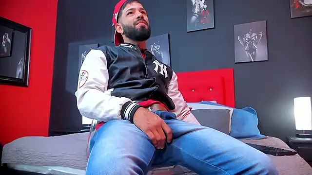 Thiagogomez online show from 01/20/25, 12:28