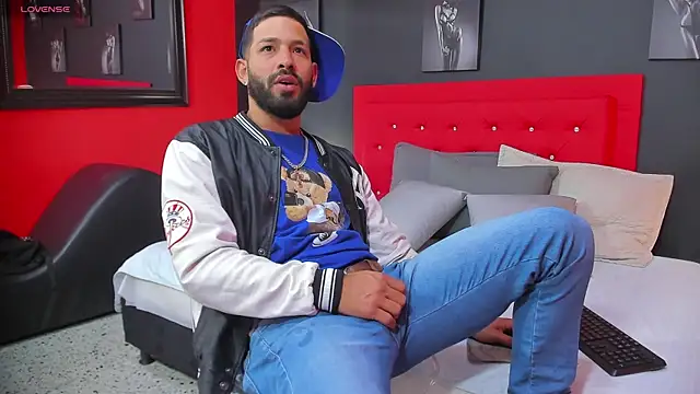 Thiagogomez online show from 03/03/25, 12:37