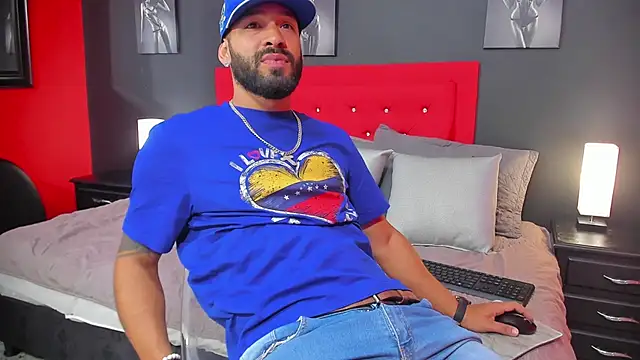 Thiagogomez online show from 03/10/25, 12:37