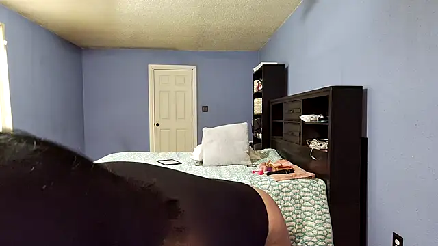 Snapshot of NinasRu chatting on 11/28/25, 04:31 NinasRu online show from 11/28/25, 04:31