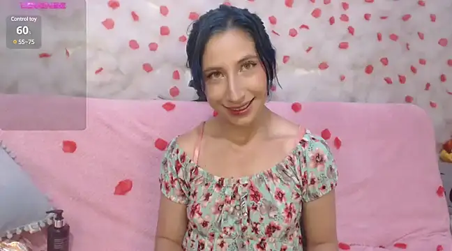 Snapshot of SkarletJhonson_ chatting on 02/18/25, 04:37 SkarletJhonson  online show from 02/18/25, 04:37