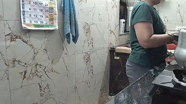 Snapshot of bhabhisexxy_880 chatting on 07/02/26, 02:33 bhabhisexxy 880 online show from 07/02/26, 02:33