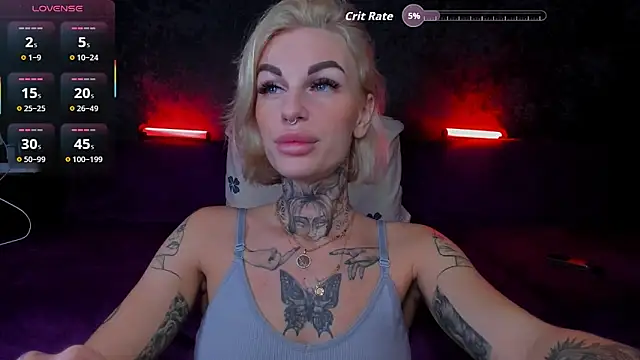 Snapshot of angel_devil_forever chatting on 10/10/25, 10:53 angel devil forever online show from 10/10/25, 10:53