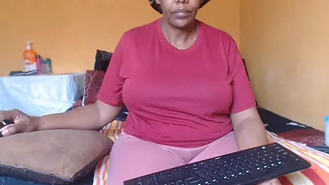 bustykelly online show from 07/11/26, 09:34