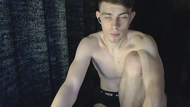 Student Oliver online show from 10/26/25, 08:15