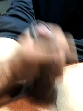 Snapshot of Lun4chuut chatting on 10/19/25, 07:14 Lun4chuut online show from 10/19/25, 07:14