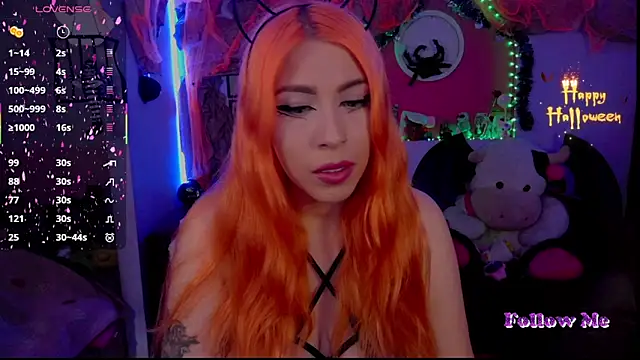 Snapshot of ValentinaMiller_ chatting on 10/27/25, 05:50 ValentinaMiller online show from 10/27/25, 05:50