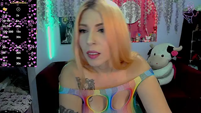 Snapshot of ValentinaMiller_ chatting on 06/13/26, 08:51 ValentinaMiller online show from 06/13/26, 08:51