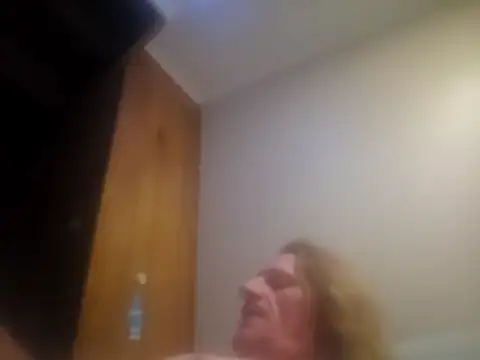 Snapshot of Travislovescum chatting on 10/13/25, 09:53 Travislovescum online show from 10/13/25, 09:53