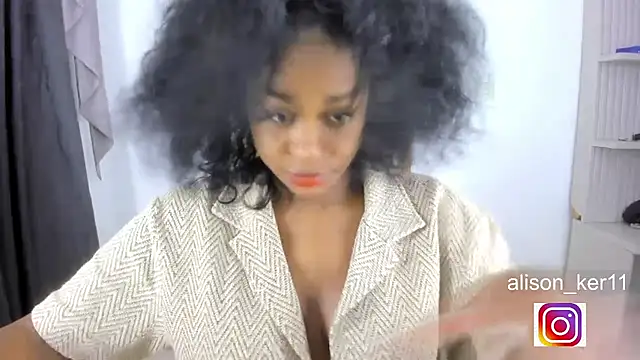alison-ker3 online show from 05/10/26, 08:52