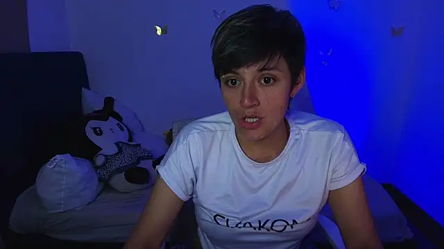 Snapshot of 9_Fernanda_9 chatting on 02/01/26, 10:52 9 Fernanda 9 online show from 02/01/26, 10:52