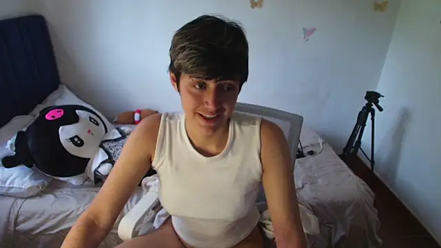 Snapshot of 9_Fernanda_9 chatting on 02/07/26, 08:12 9 Fernanda 9 online show from 02/07/26, 08:12