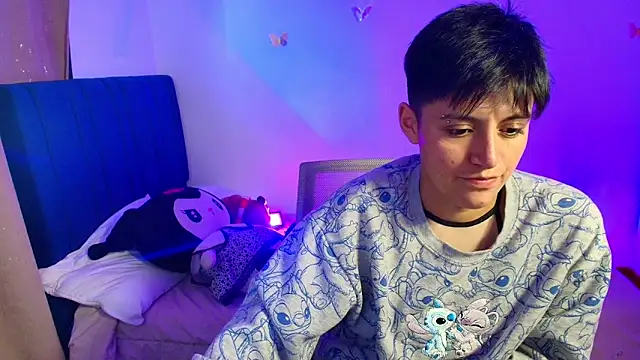 Snapshot of 9_Fernanda_9 chatting on 03/12/26, 12:55 9 Fernanda 9 online show from 03/12/26, 12:55