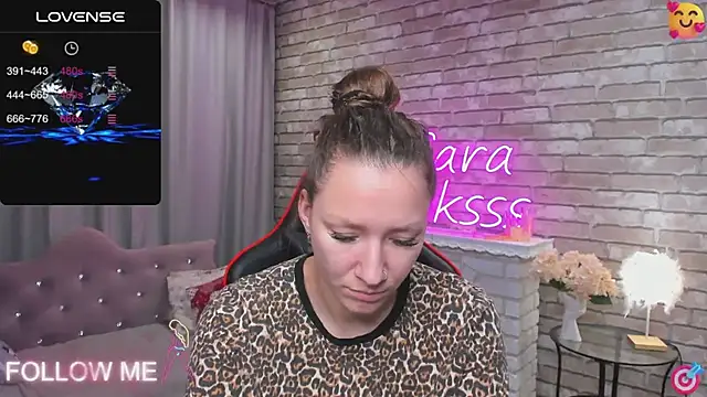 SarahCoksss online show from 02/04/25, 12:29