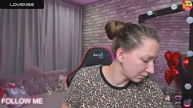 SarahCoksss online show from 02/26/25, 11:37