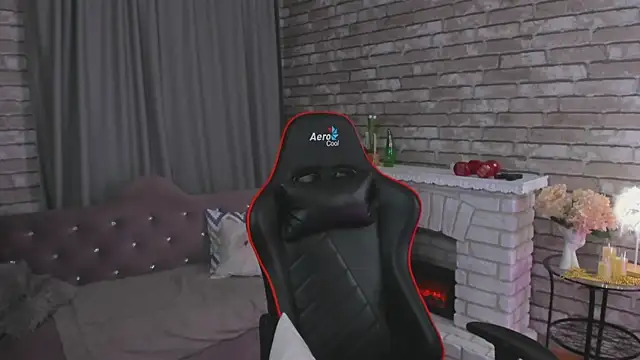 SarahCoksss online show from 10/19/25, 12:44