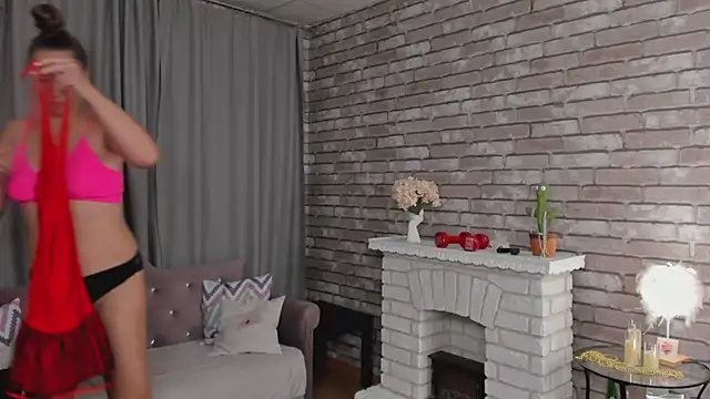 SarahCoksss online show from 06/02/26, 12:01
