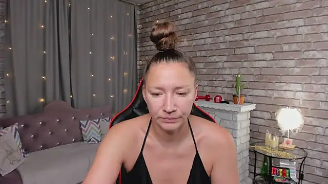 SarahCoksss online show from 06/10/26, 12:22