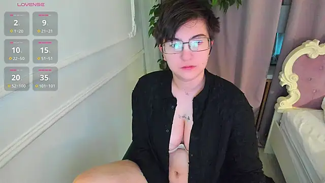 Lily Marlin online show from 10/24/25, 05:04