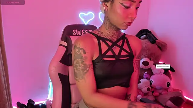 Snapshot of AshantiiSweet chatting on 02/24/26, 12:47 AshantiiSweet online show from 02/24/26, 12:47