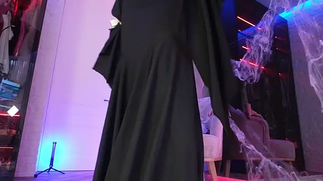 Snapshot of Tasha_Allas chatting on 10/31/25, 09:32 Tasha Allas online show from 10/31/25, 09:32