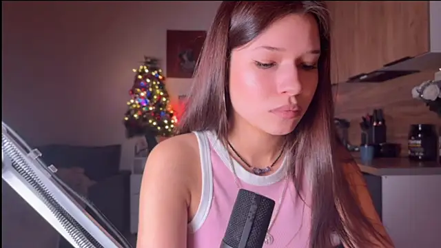 Snapshot of YourOblivion chatting on 01/17/26, 06:44 YourOblivion online show from 01/17/26, 06:44