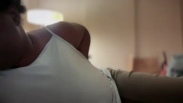 Yagurl  west online show from 02/14/25, 10:58