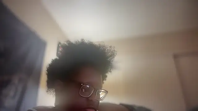 Yagurl  west online show from 02/16/25, 12:19