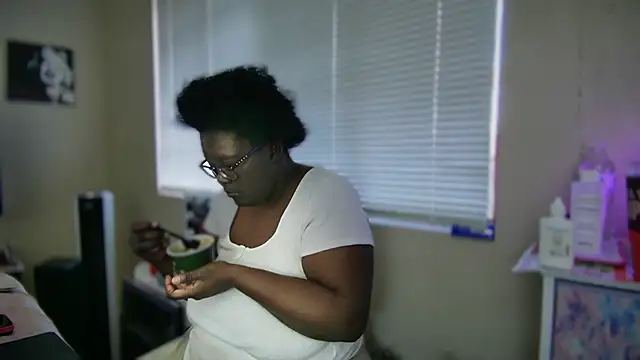 Yagurl  west online show from 02/20/25, 01:14