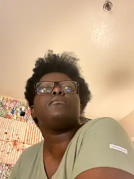 Yagurl  west online show from 11/07/25, 10:32