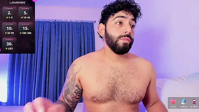 Snapshot of leo_thewolf_ chatting on 10/13/25, 07:14 leo thewolf online show from 10/13/25, 07:14