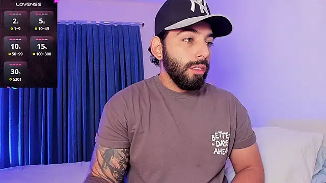 Snapshot of leo_thewolf_ chatting on 11/10/25, 06:51 leo thewolf online show from 11/10/25, 06:51