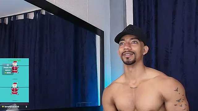 Snapshot of Manolo_Hot1 chatting on 12/21/24, 04:25 Manolo Hot1 online show from 12/21/24, 04:25