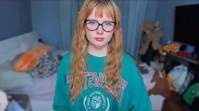 Snapshot of KlementinaBbG chatting on 10/26/25, 09:10 KlementinaBbG online show from 10/26/25, 09:10