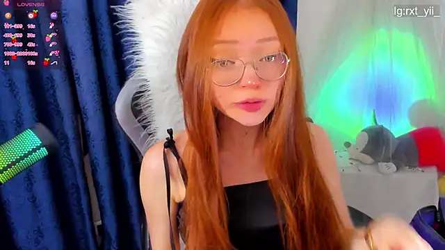 Snapshot of Asian_volcoba_a chatting on 10/15/25, 03:50 Asian volcoba a online show from 10/15/25, 03:50