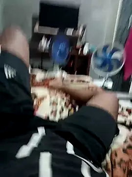 Snapshot of Mailsonp chatting on 03/13/26, 10:49 Mailsonp online show from 03/13/26, 10:49