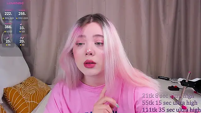 Snapshot of __KawaiiYuki__ chatting on 01/25/25, 08:53   KawaiiYuki   online show from 01/25/25, 08:53