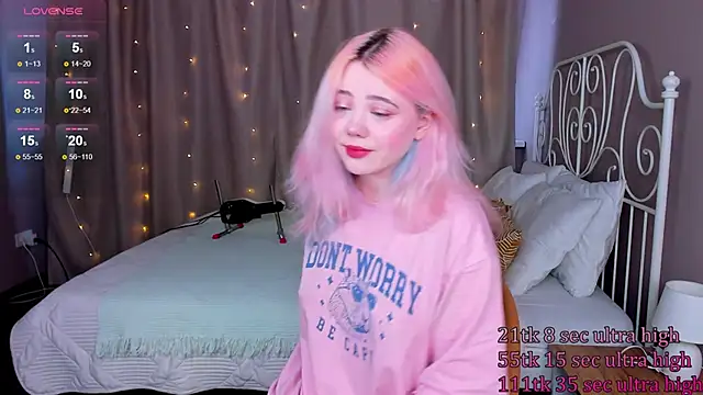 Snapshot of __KawaiiYuki__ chatting on 03/16/25, 05:36   KawaiiYuki   online show from 03/16/25, 05:36