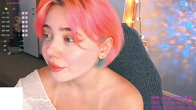 Snapshot of __KawaiiYuki__ chatting on 09/29/25, 04:28   KawaiiYuki   online show from 09/29/25, 04:28