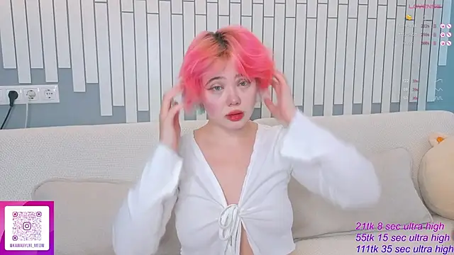 Snapshot of __KawaiiYuki__ chatting on 10/03/25, 04:53   KawaiiYuki   online show from 10/03/25, 04:53