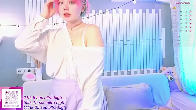 Snapshot of __KawaiiYuki__ chatting on 10/05/25, 05:17   KawaiiYuki   online show from 10/05/25, 05:17