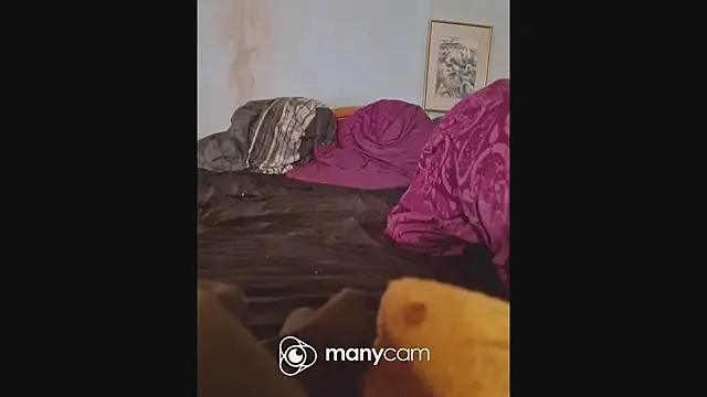 Snapshot of immerGeil79 chatting on 01/02/25, 08:06 immerGeil79 online show from 01/02/25, 08:06